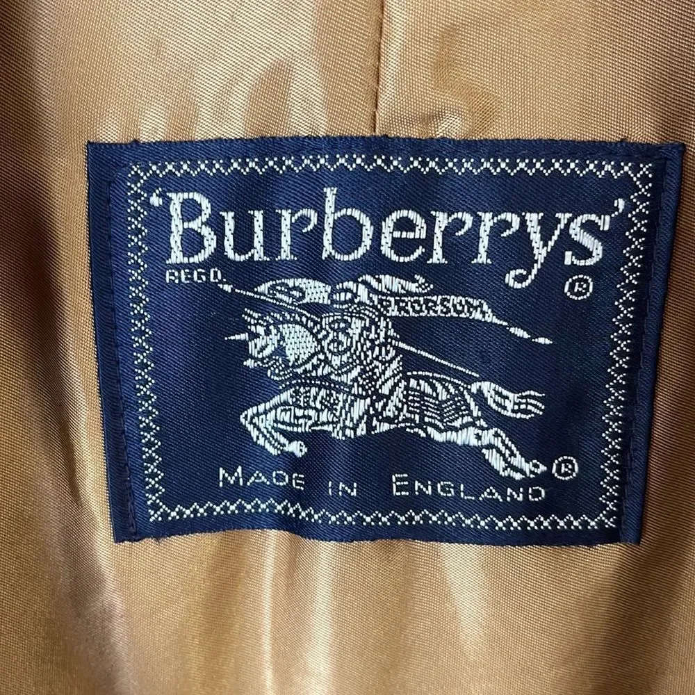 ❤️Vintage Burberrys’ Women’s Trench Coat - Picture 2 of 16